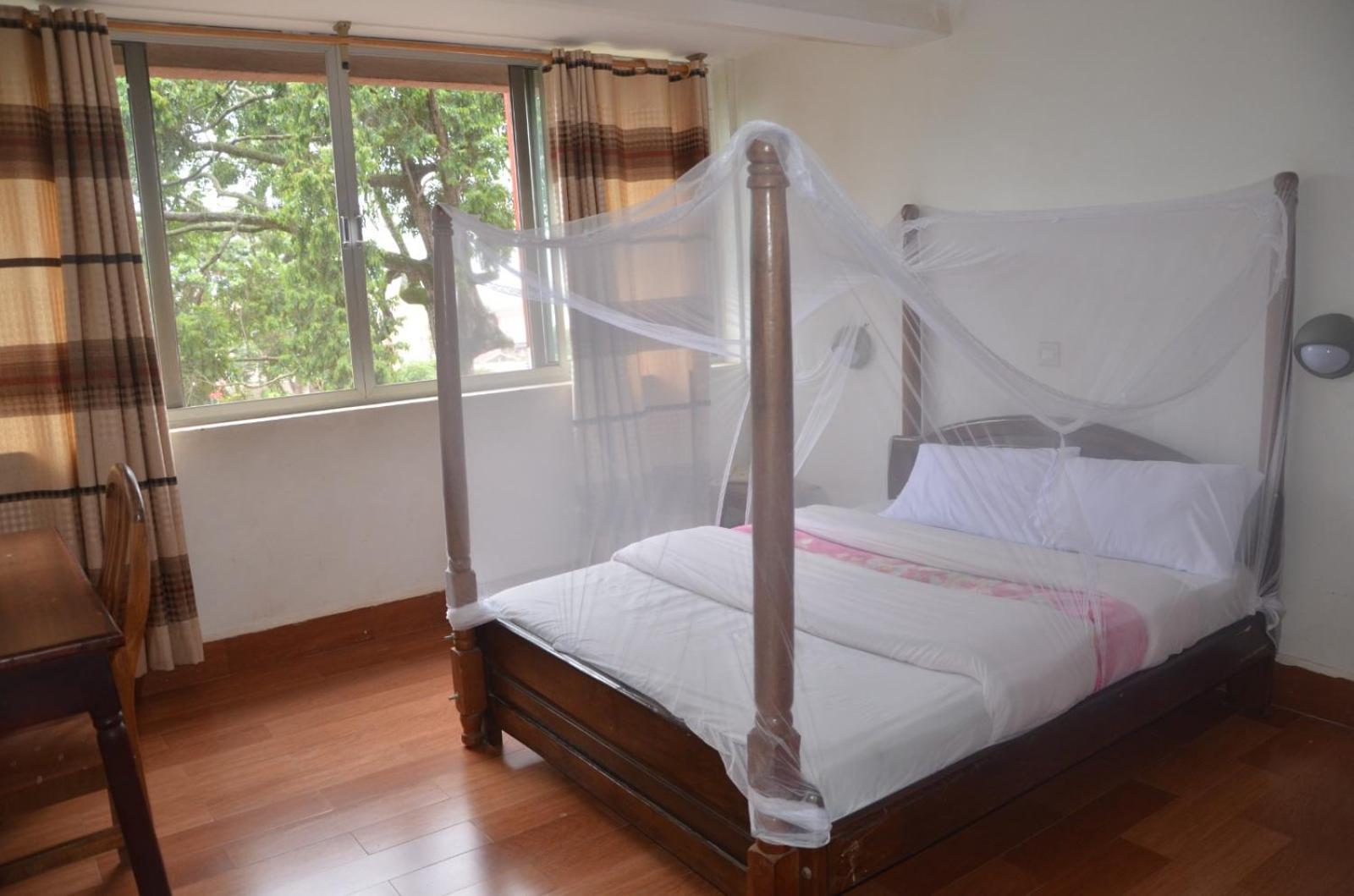 Entebbe Flights Motel Exterior photo