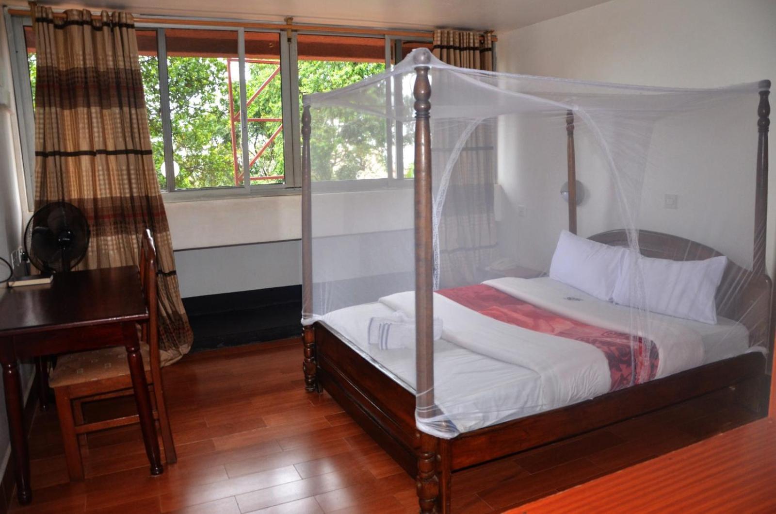 Entebbe Flights Motel Exterior photo
