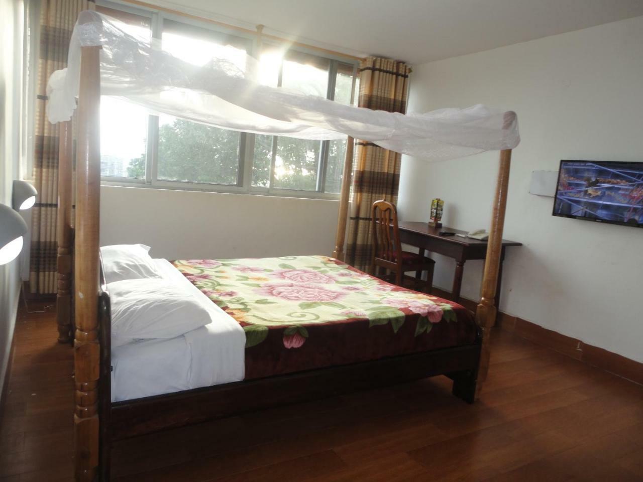 Entebbe Flights Motel Exterior photo
