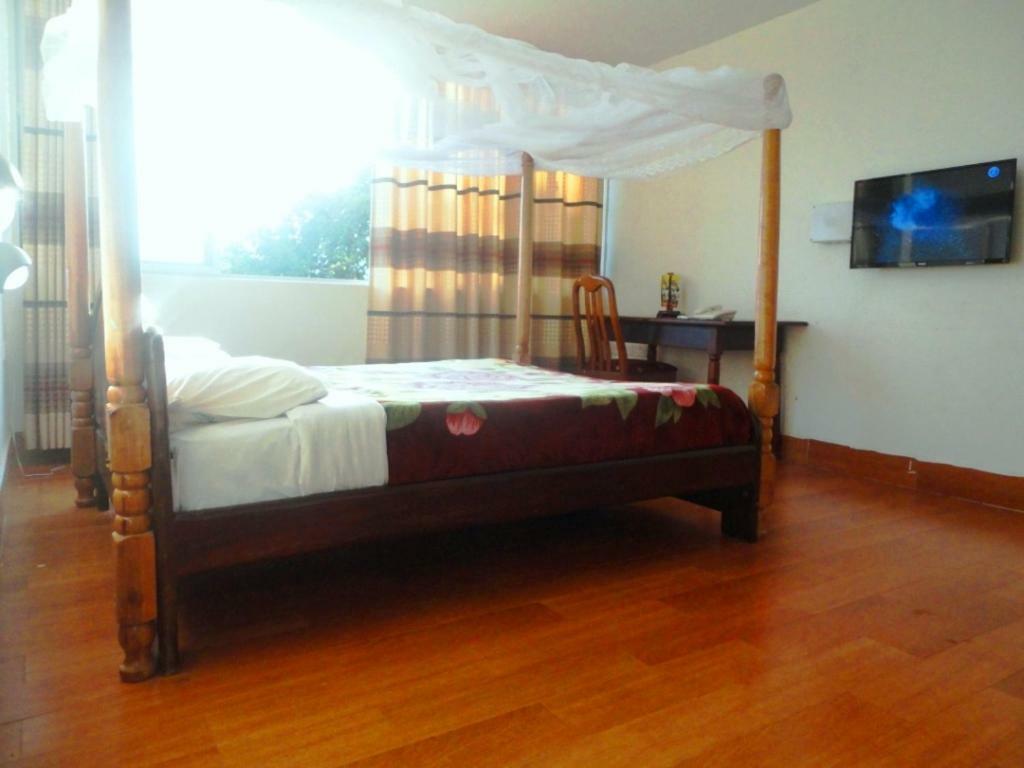 Entebbe Flights Motel Exterior photo